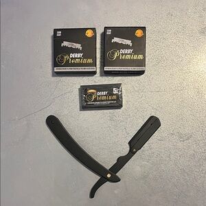 Derby Premium Razor and Blades Set
